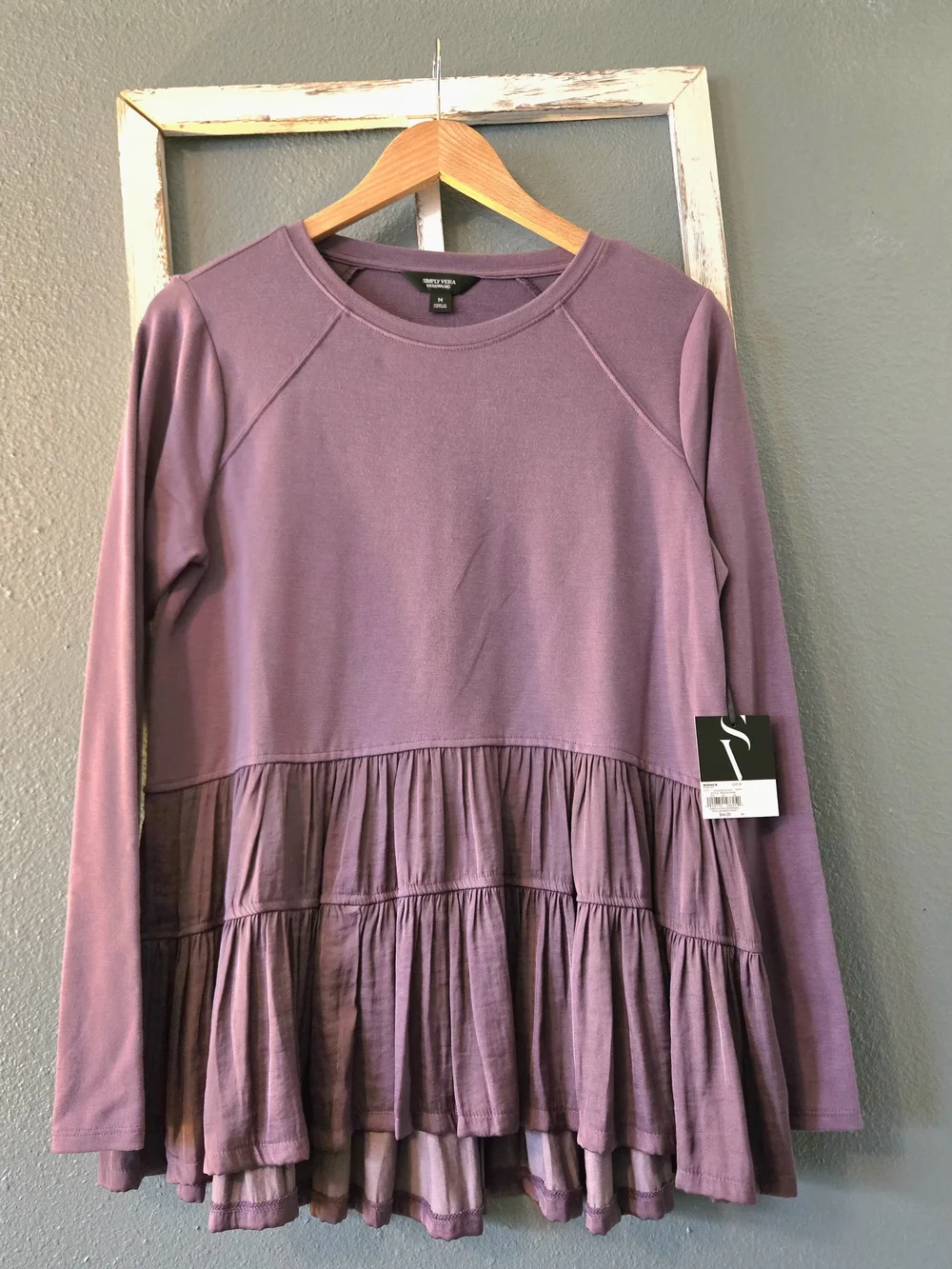 NWT Simply Vera Vera Wang Exotic Violet Peplum Tiered Sweatshirt - Medium - Picture 1 of 5